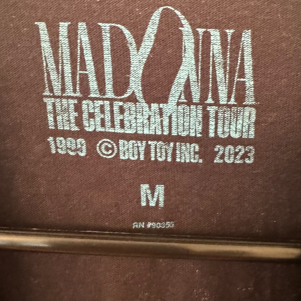 Madonna‎ - Picture 4 of 5